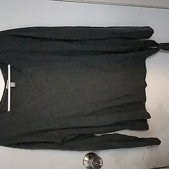 Dark gray shirt OFFERS WELCOME! - Picture 1 of 1